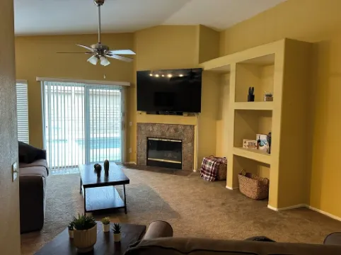 Walking distance to Stagecoach and Coachella Valley Music Festival.