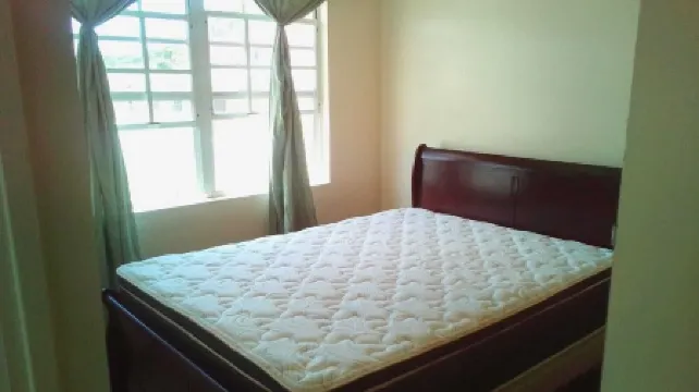 One Bedroom apartment in Warrens quiet location