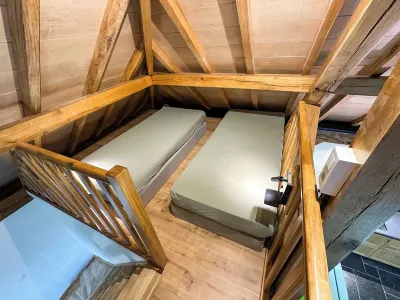 Forest cottage on quiet estate. Close to Pairi Daiza Shape Google Jurbise - Mons Отели в г. 