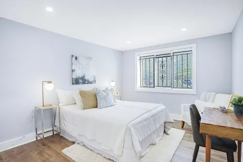 Modern 2-bedroom condo, Walk to metro