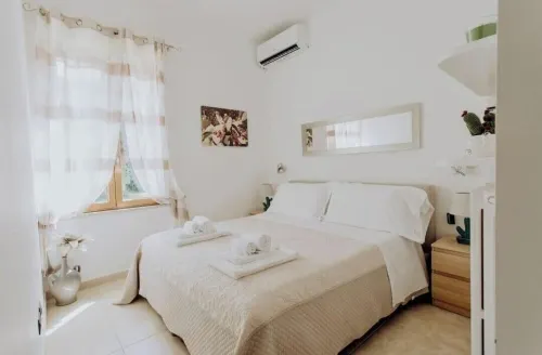 Villa in residence with swimming pool. Relaxation and comfort 5 minutes' drive from the sea