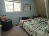 4-bedroom cabin in peaceful Lakeside Oregon