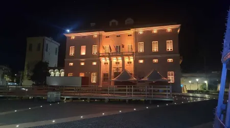 Cozy and spacious a few meters from the sea