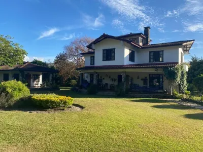 Gorgeous House in Anton Valley โรงแรมใน