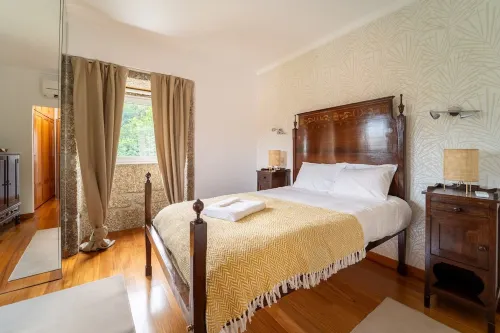 Casa Da Torre- Villa Hotels in Tabuaças