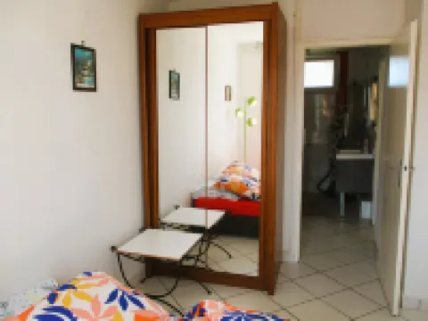 Limoges,, T2 ++parkings au Jardin ,,acces Facile !