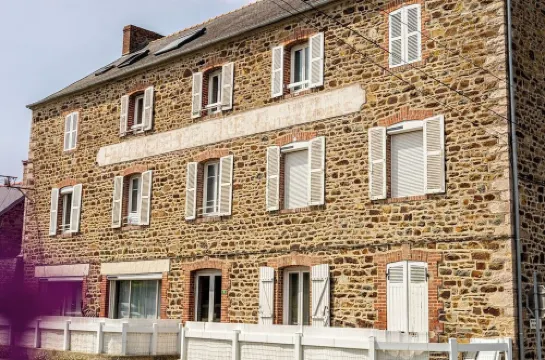 Pleasant cocoon under the roof | Parking | WiFi Hotels in Pleneuf-Val-Andre