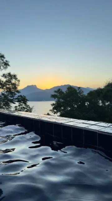 Casa Aconchegante com Vista Para o mar e em Meio à Natureza. Com Piscina!