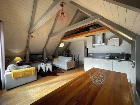 Breathtaking views from a charming chalet