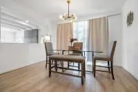 Remodeled house w/ large yard in West LA - 3 miles to beach