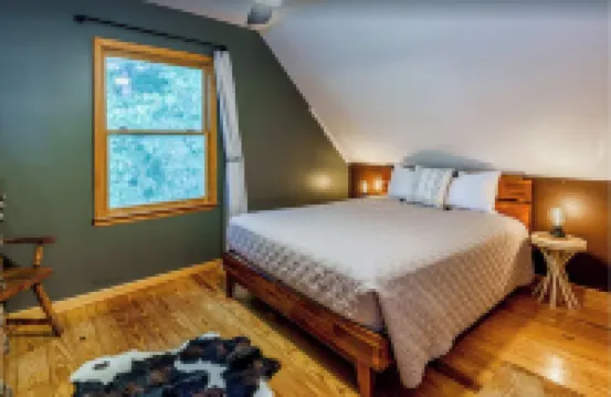 Majestic View Bryson City: Hot Tub + Pool Table + Amazing Views + Pet Friendly