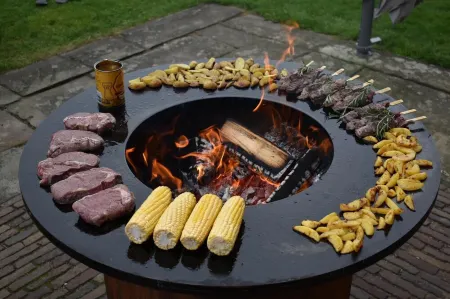 Geräumiges Ferienhaus für 16 Personen mit Whirlpool und Sauna