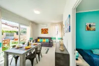 Casa al Mare con Parcheggio Privato Hotels in Lu Bagnu