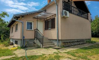 Vila Nera Banstol Cottage