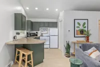 Charming 2-bedroom house in Saugatuck with AC, WiFi, Pet Friendly