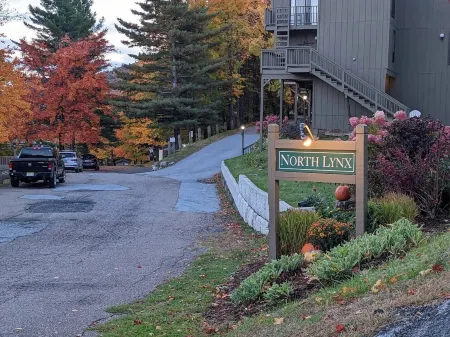 Cozy 3 Bedroom Condo located just steps from Sugarbush