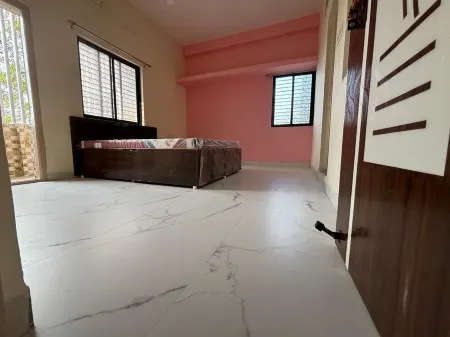 2-bedroom townhome in delightful Kalaburagi with WiFi, AC Отели в г. Гулбарга