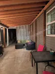 Spacious 4-bedroom house at base of Bloomington Canyon with WiFi, Portable AC