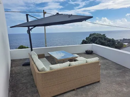 St. John's House Отели рядом с достопримечательностью «Museu dos Baleeiros (Whaler’s Museum)»