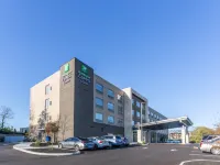 Holiday Inn Express & Suites FLORENCE - CINCINNATI AIRPORT by IHG Hotels in Florence