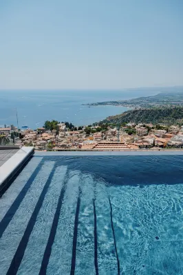 Hotel Villa Ducale Hotels near Castelmola