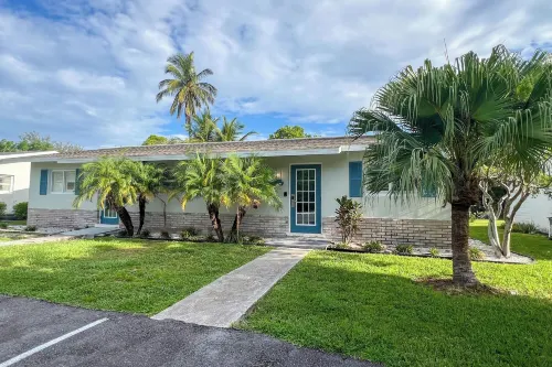 Marco Island Lakeside Inn