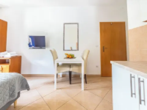 Apartments Seaview Hotels in Tucepi