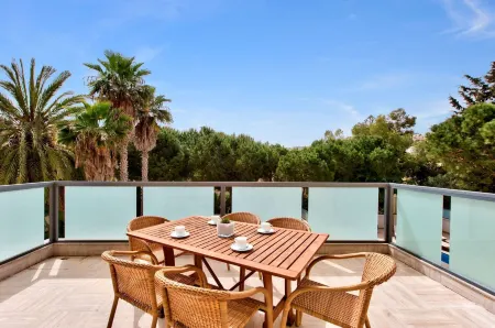 Villa Stephanotis 3 Bedroom with Private Pool Отели рядом с достопримечательностью «Mellieha Beach»