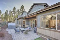 Luxury Mt Bachelor Retreat w/ Hot Tub & Patio - spa