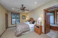 Luxury on the 3L chain sleeps 8+ at the Northernaire Resort's Premier Unit!