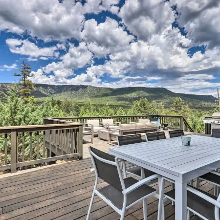 Fire Pit, Deck & Mtn Views: Upscale Pine Cabin!