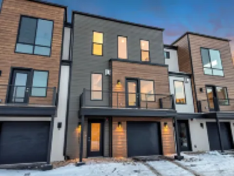 Woodward Luxury - Hot Tub! Trails/Nature from the back patio Hotels in Summit Park