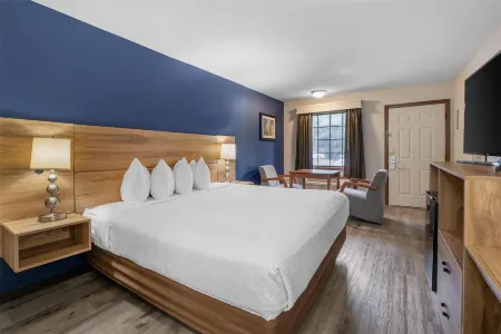 Best Western Acworth Inn Отели рядом с достопримечательностью «Дарр Филд»