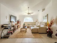 Flint and Kingscrest, LLC - Private Rooms in Shared Home Hotels in Apopka