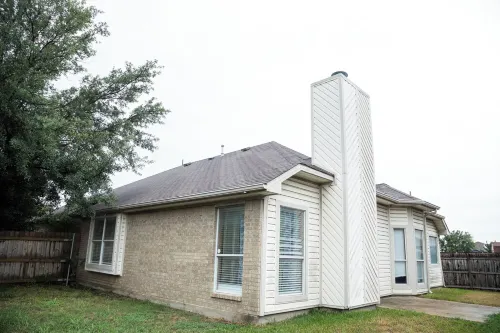 5 mins from the AT&T Stadium