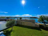 Villa in Nin with Stunning Sea Views - 3 tähden