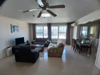 3 min walking to USAG-Humphreys pedestrian gate