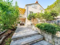Holiday Home Island Gem - Five  Bedroom Apartment - Apartments