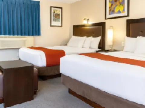 Lamplighter Inn Hotels in Three Hills