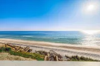 Beautiful Beachfront Home Near Alys Beach on 30A with Private Beach Hotel a Seacrest