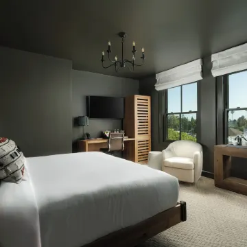 Hotel Santa Barbara Hotels near Santa Barbara Zoo