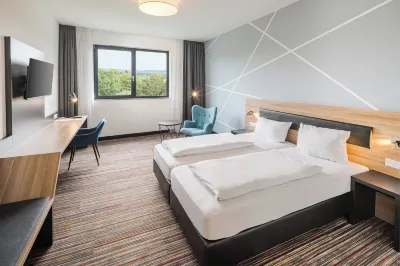 N+S City Hotel Neumarkt Hotel dekat Rectory St. John