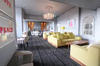 Citrus Hotel Eastbourne by Compass Hospitality - 주차장