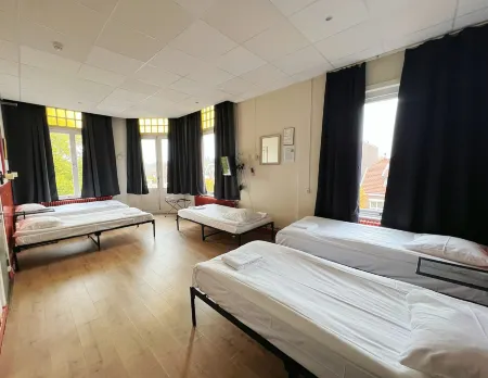 CoronaZeist-Utrecht NL Отели рядом с достопримечательностью «Fort bij Vechten»