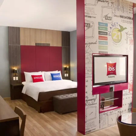 Ibis Padang