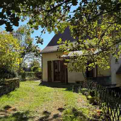 L'Épine des Pechs, on the heights of Sarlat, a stone's throw from the town center. Hotel Exterior