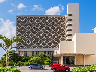 施設外観 ホテルリゾネックス名護の写真