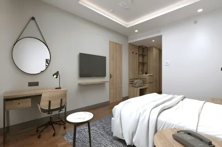 Four Points by Sheraton Kinshasa Отели рядом с достопримечательностью «National Museum of the Democratic Republic of the Congo»