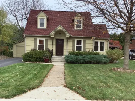 A Pleasant Retreat- No Cleaning Fee & New Discounts Отели в г. Сан Прейри