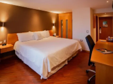 Hotel El Dorado Hoteles en Cuenca